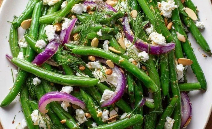 Green bean salad drizzled with lemon-white wine vinaigrette